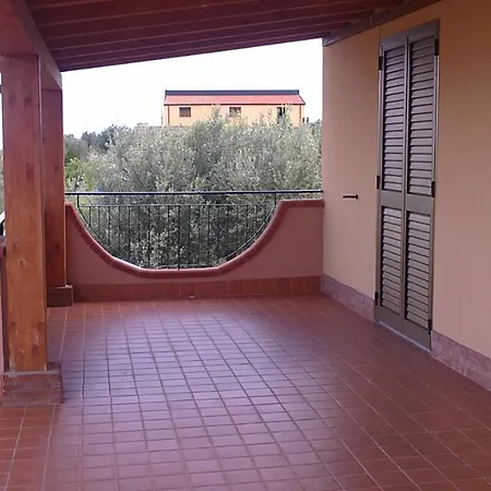 Bilocale Con Terrazzo Vista Mare *