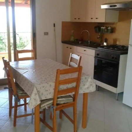 Bilocale Con Terrazzo Vista Mare Dom wakacyjny